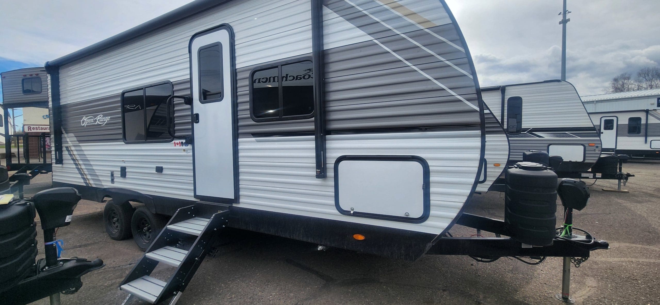 9e4e9a406bf228c67ab81190afba775c-1